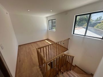LINDA CASA EN AV. SEBASTIAN PIÑERA