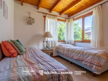VENTA apto credito Casa de 3 dormitorios  Las Marias Bariloche