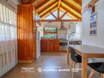 VENTA apto credito Casa de 3 dormitorios  Las Marias Bariloche