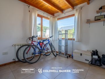 VENTA apto credito Casa de 3 dormitorios  Las Marias Bariloche