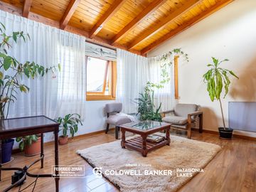 VENTA apto credito Casa de 3 dormitorios  Las Marias Bariloche
