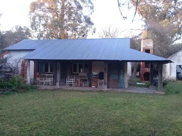 Casa en venta - 4 Dormitorios 1 Baño - 3382Mts2 - Punta Indio