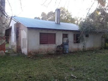 Casa en venta - 4 Dormitorios 1 Baño - 3382Mts2 - Punta Indio