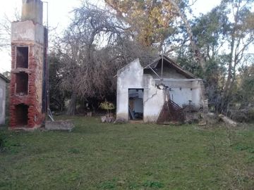 Casa en venta - 4 Dormitorios 1 Baño - 3382Mts2 - Punta Indio
