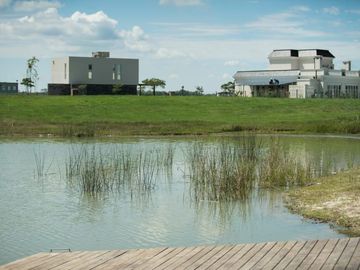 . Real oportunidad lote a la laguna San Sebastián área 7