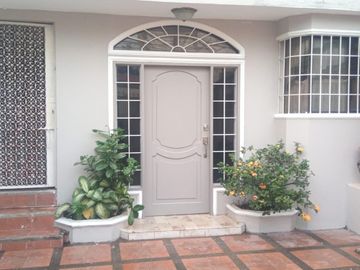 Casa Rentera en Venta, Urdenor 2  VicY