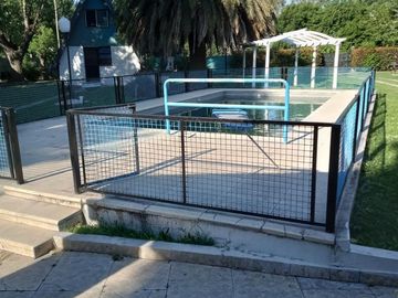 Quinta en venta - 5 Dormitorios 4 Baños - Cocheras - 1.200Mts2 - General Rodríguez