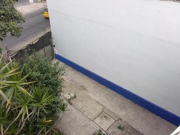 Venta Local c/ vivienda sobre Av.  de alto transito - Oportunidad de Negocio - Ramos Mejia