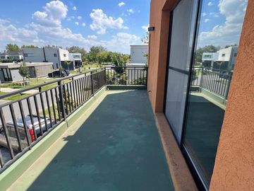 Casa 4 ambientes en venta -  TOMA PERMUTAS - Barrio Privado Los Troncos