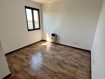 Casa 4 ambientes en venta -  TOMA PERMUTAS - Barrio Privado Los Troncos