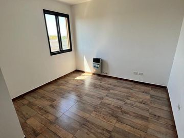 Casa 4 ambientes en venta -  TOMA PERMUTAS - Barrio Privado Los Troncos