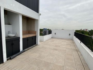 VENTA - Departamento dos ambientes con balcon y terraza. Ciudad Jardin