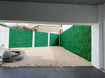 VENTA - Departamento dos ambientes con balcon y terraza. Ciudad Jardin