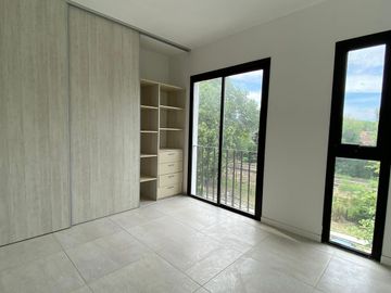 VENTA - Departamento dos ambientes con balcon y terraza. Ciudad Jardin