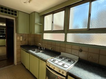 VENTA Av. Gaona al 1700 Caballito - Amplio Balcón 3 ambientes - Escritorio - Dependencia con su baño