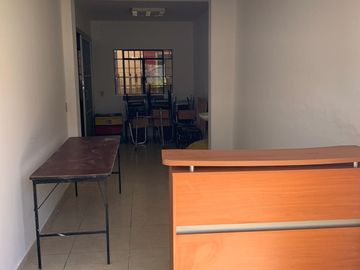 Local Comercial y 2 consultorios por el Hospital Zoquipan