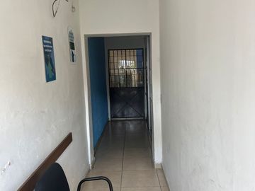 Local Comercial y 2 consultorios por el Hospital Zoquipan
