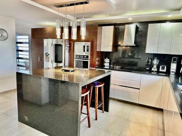 RESIDENCIA EN PINAR DE LA VENTA