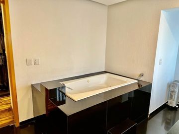 RESIDENCIA EN PINAR DE LA VENTA