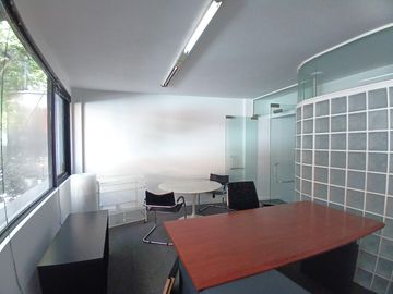 OPORTUNIDAD Amplio Departamento con cochera fija en Palermo  APTO CREDITO y profesional