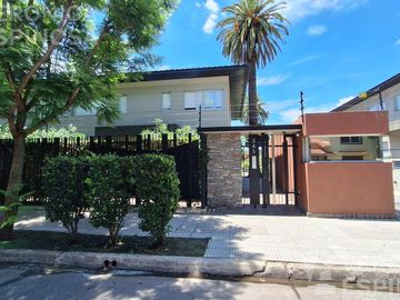 PH tres ambientes en Moron Norte venta