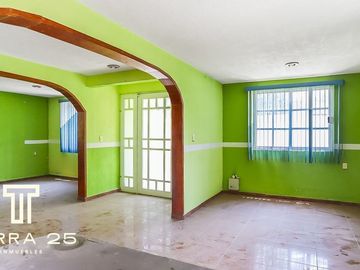 CASA EN RENTA EN LOMAS DE TULTEPEC