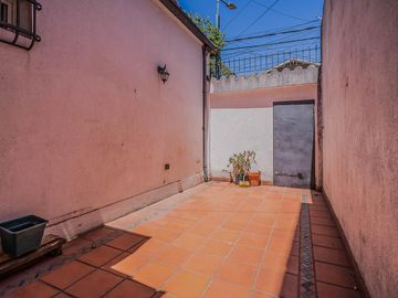 Venta Casa Olivos Vicente Lopez 4 ambientes con dependencia garage
