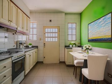 Venta Casa Olivos Vicente Lopez 4 ambientes con dependencia garage