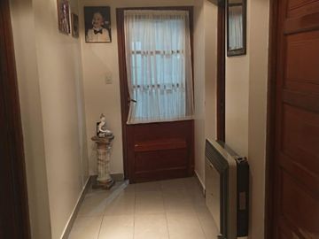 Casa en venta - 3 Dormitorios 2 Baños 1 Cochera - 407Mts2 - Ezpeleta