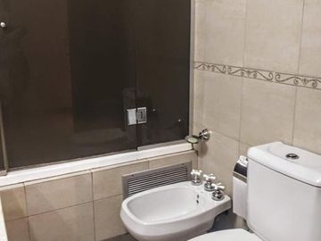 Casa en venta - 3 Dormitorios 2 Baños 1 Cochera - 407Mts2 - Ezpeleta