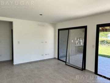 Venta Casa -  Los Arces / Pilar / Apta Credito