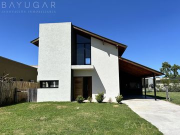 Venta Casa -  Los Arces / Pilar / Apta Credito