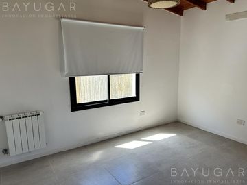 Venta Casa -  Los Arces / Pilar / Apta Credito