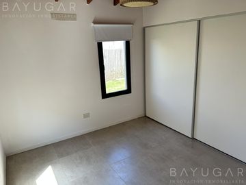 Venta Casa -  Los Arces / Pilar / Apta Credito