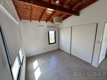 Venta Casa -  Los Arces / Pilar / Apta Credito