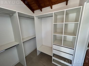 Venta Casa -  Los Arces / Pilar / Apta Credito