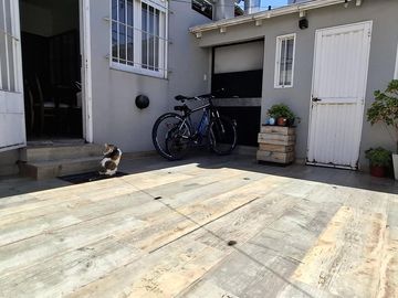 ¡Excelente PH Refaccionado de 3 Ambientes con Patio y Parrilla!- En Venta