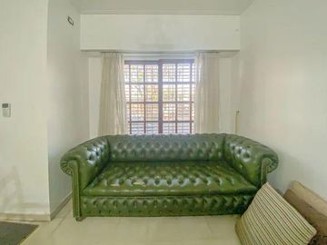 CASA 4 DORMITORIOSEN VENTA LA PLATA CON PILETA