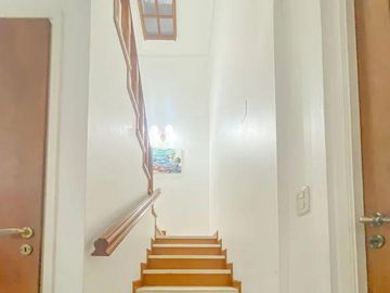 CASA 4 DORMITORIOSEN VENTA LA PLATA CON PILETA