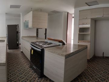 EXCELENTE DEPARTAMENTO EN VENTA  EN  LOMAS DE CHAPULTEPEC (V)