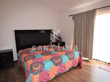 Casco Viejo: Esplendida casa en venta con bellos y generosos espacios