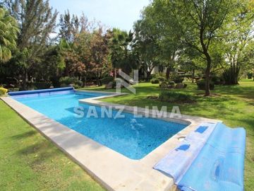 Casco Viejo: Esplendida casa en venta con bellos y generosos espacios