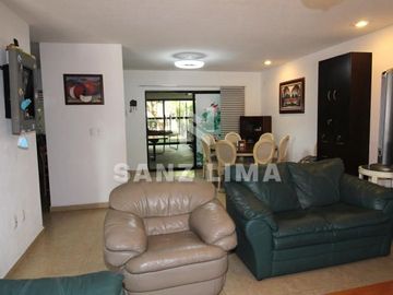Casco Viejo: Esplendida casa en venta con bellos y generosos espacios