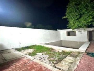 CASA DE 2 RECÁMARAS EN VENTA EN CHICXULUB  PUERTO A 150MTS DEL MAR