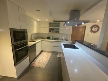 Venta amplia casa 5D4B en Condominio Parques de Bilbao