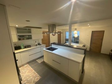 Venta amplia casa 5D4B en Condominio Parques de Bilbao