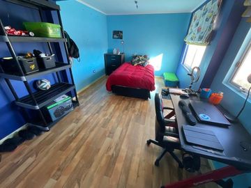Venta amplia casa 5D4B en Condominio Parques de Bilbao