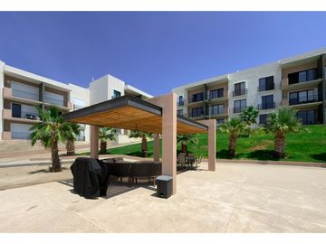 nuevo departamento en venta en Los Cabos, 2 recamaras, 2 baños, alberca climatizada, cerca de hotel diamante cabo san lucas