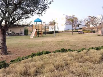 CASA EQUIPADA EN VENTA EN GUANAJUATO, ACCESO POR QUERETARO