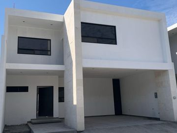 Casa en  Venta AMORADA PRIVADA RESIDENCIAL